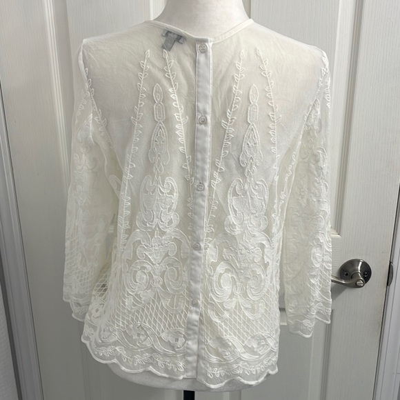 Tristan Cream Sheer Lace Blouse 3/4 Sleeve Round Neck Button Down Back Size S - Picture 6 of 16